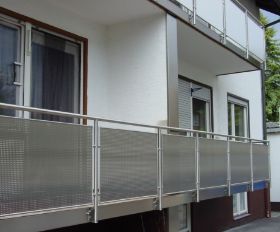 Balkonbrüstungen 26.jpg